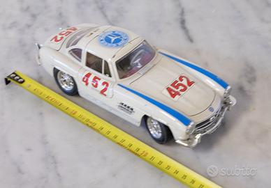 Mercedes-Benz 300 SL Gullwing Bburago 1:18