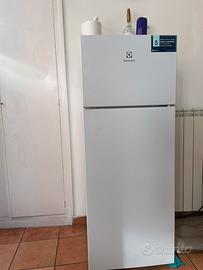 Frigorifero + congelatore + forno