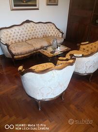 divano più 2  poltrone 