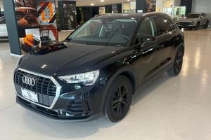 AUDI Q3 35 TDI S tronic Business Advanced