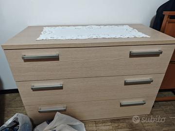 Armadio,letto contenitore,cassettiera e comodini 