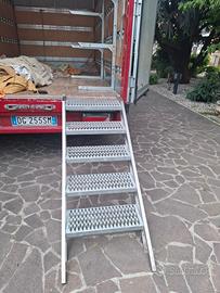 Allestimento Mostra per Furgone Semicentinato