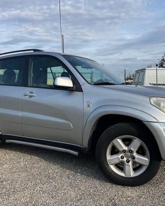 Toyota RAV 4 RAV4 2.0 Tdi D-4D cat 5 porte Sol