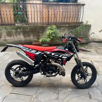 Beta RR 50