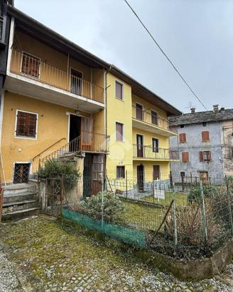 CASA SEMINDIPENDENTE A RUEGLIO