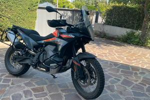 Ktm 890