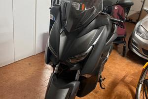 Yamaha x max