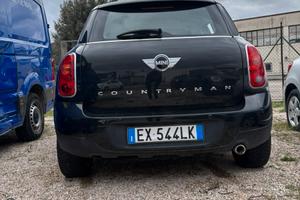 Mini countryman incidentata