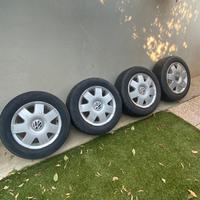 Cerchi in lega con gomme