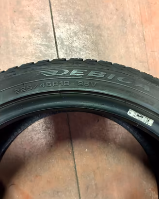 4 Pneumatici invernali 225/45R18 95V