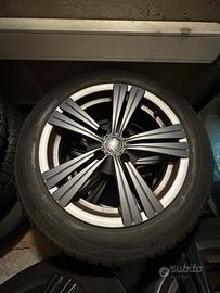 set da 4 cerchi in lega +gomme invernali