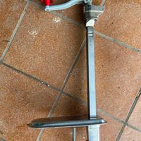 Apriscatole da banco