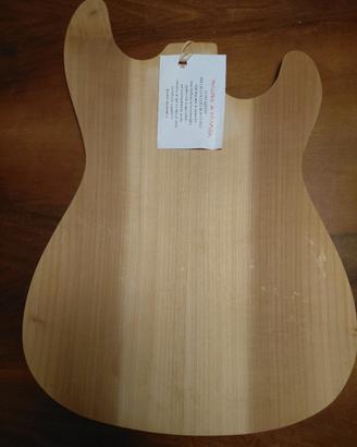 Taglieri in legno forma chitarra