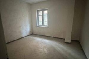 Immobile di 670 m² a Aversa