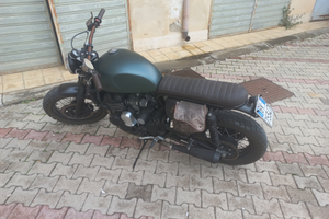 Triumph cafe racer/scrambler