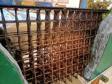 Diorama H0 di ponte ferroviario trestle , classico