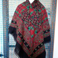 Scialle Mantella Vintage 1970s in lana Paisley