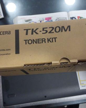 Toner Kyocera originale TK-520 magenta