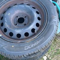 Gomme nuovissime 215/55/r16