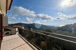 2 LOCALI A SANTA MARINA