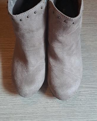 stivaletti alla caviglia