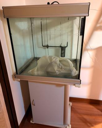 Acquario, con mobiletto e  filtro