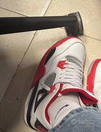 Jordan 4 “fire red”
