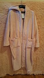 Accappatoio morbido,lungo.