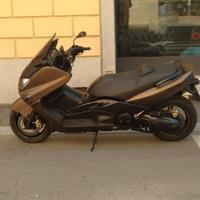 Yamaha T-Max anno 2001