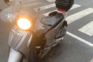 Aprilia Scarabeo 125 - 2009