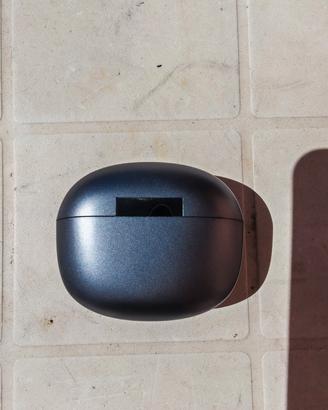 Honor CHOICE Earbuds clip