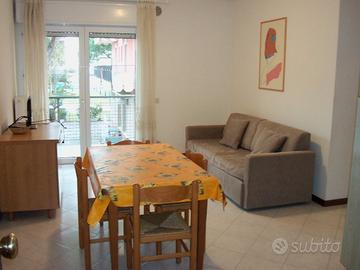 50mt da mare/2 camere/5-6 letti/pza Torino/p.auto