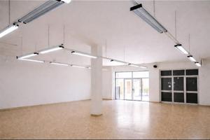 Locale commerciale 150 mq in zona di forte passagg