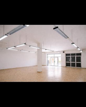 Locale commerciale 150 mq in zona di forte passagg