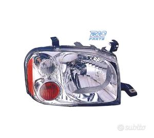 FANALE DESTRO PER NISSAN NAVARA PICK-UP 720 D22 02