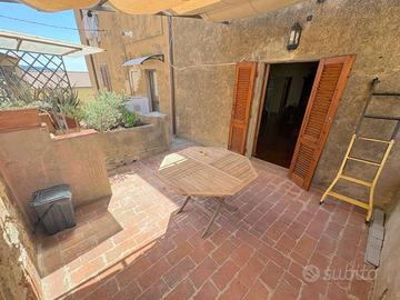 Appartamento di 130 m² con più di 5 locali e box a