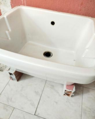 Pila in ceramica
