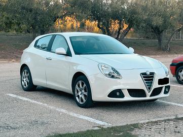 vend ricambi giulietta; disponibili molti ricambi