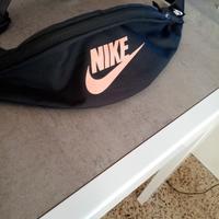 marsupio Nike