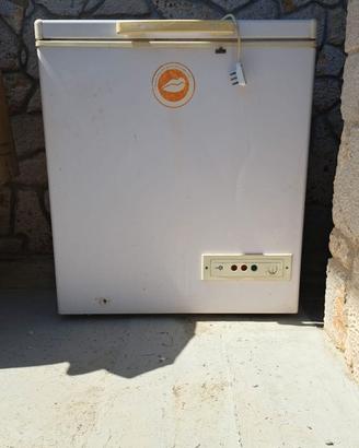 Congelatore a pozzetto Iberna IFO 0110