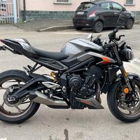 Triumph Street Triple - 2023