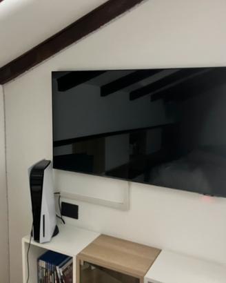 Samsung Crystal UHD 4K Smart TV 43 + supporto