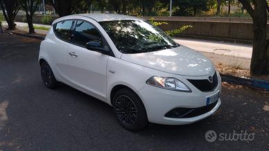 Lancia Ypsilon 1.2 Gpl Gold full optional