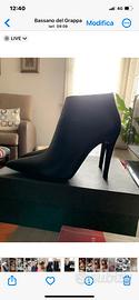 Stiletto in pelle nero