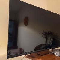 tv hisense LCD 32 pollici