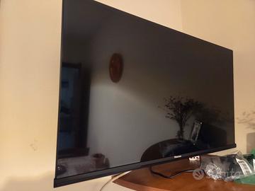 tv hisense LCD 32 pollici