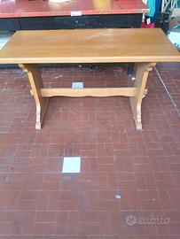 tavolo in legno 