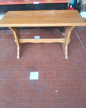 tavolo in legno 