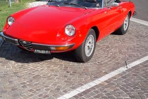 Alfa Duetto anno 1975
