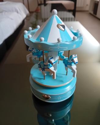 Carillon giostra con cavalli